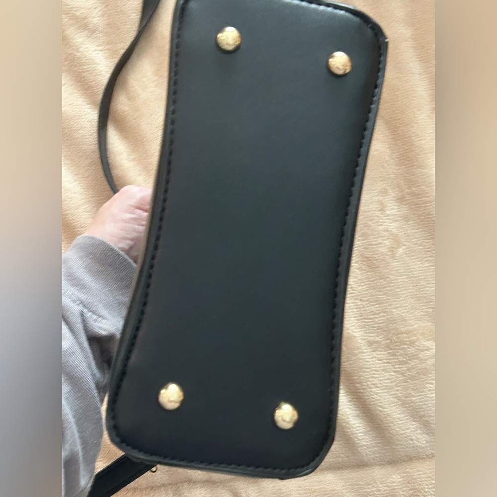 Small stylish crossbody bag - Picture 7 of 7